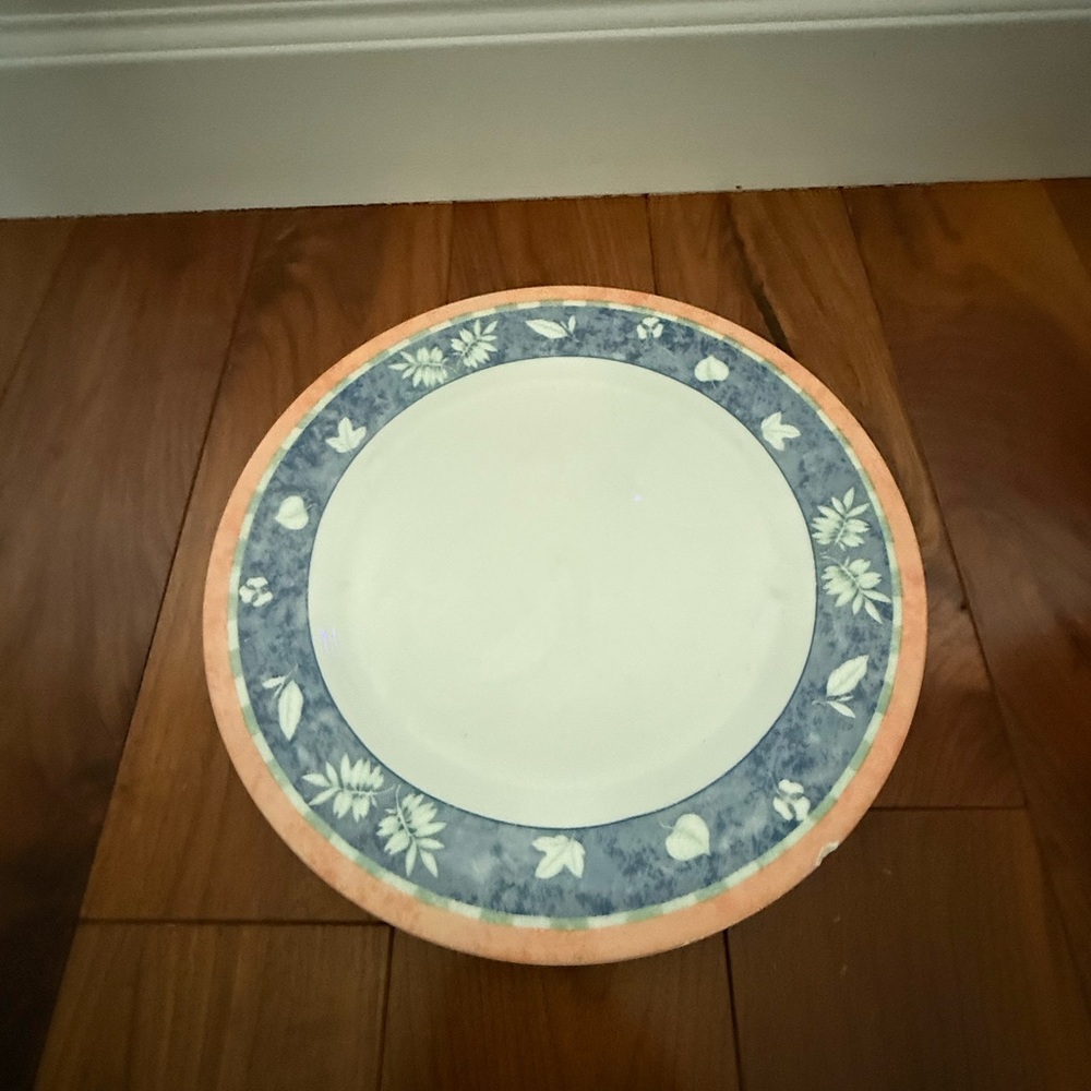 Royal heritage Floral Blue and White Dinner Plate